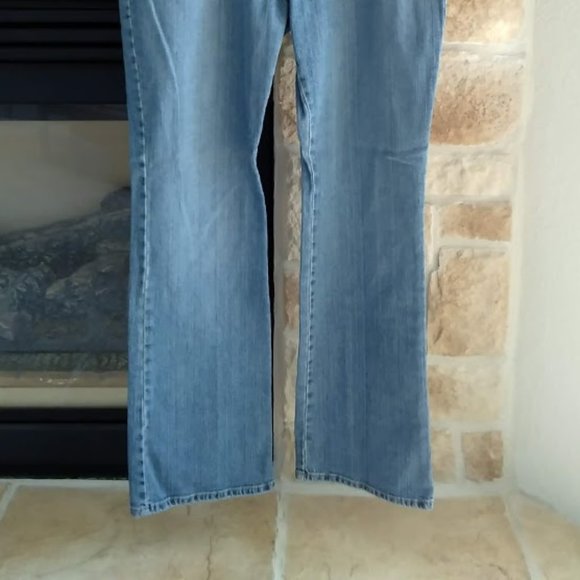 Medium/Light Wash Blue Jeans 16 Long - Picture 8 of 8